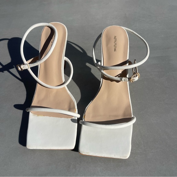 PrettyLittleThing Shoes - White Square-Toe Heel